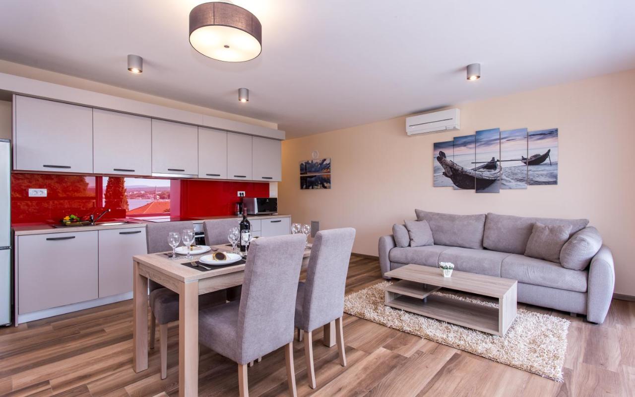 Waterfront Apartments Pia - Marija Malinska Eksteriør bilde