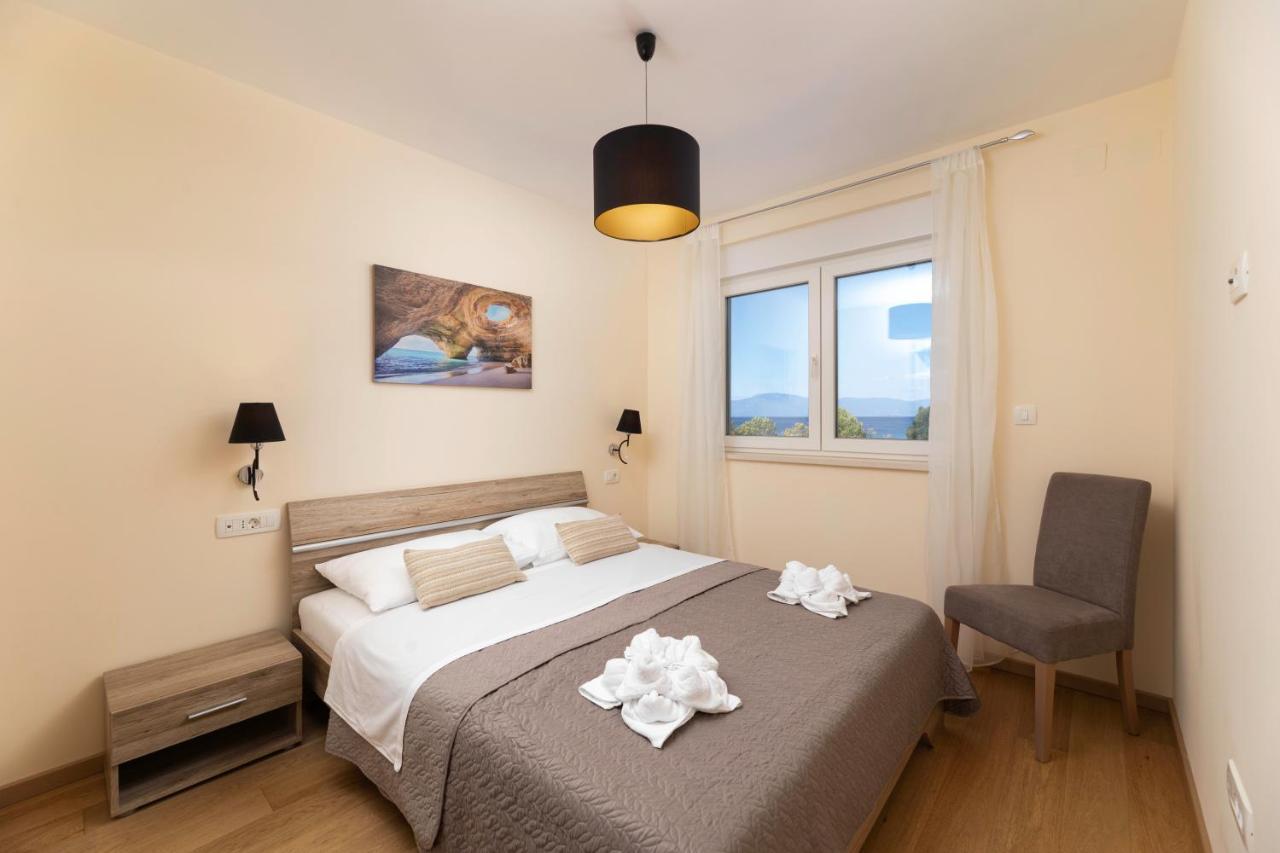 Waterfront Apartments Pia - Marija Malinska Eksteriør bilde